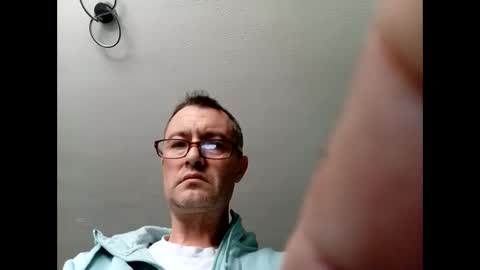 Dazzill online show from February 2025 12:44:02 PM