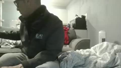 Dazzill online show from November 2025 09:47:02 PM