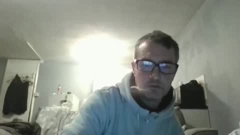 Dazzill online show from December 2025 07:19:02 PM