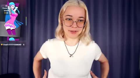 Charlie 18yo online show from November 2025 05:17:01 AM