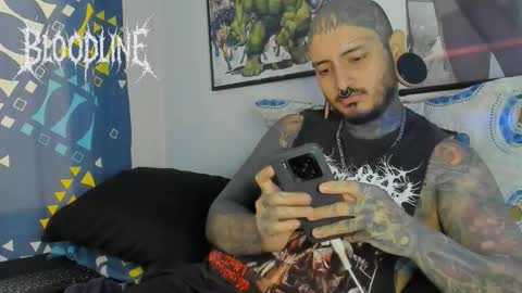    online show from November 2025 06:19:02 PM