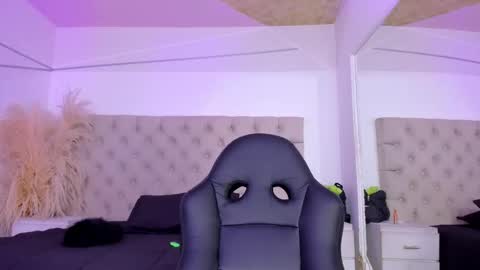 Snapshot of deboracopper chatting on February 2026 10:54:01 PM DeboraCooper online show from February 2026 10:54:01 PM