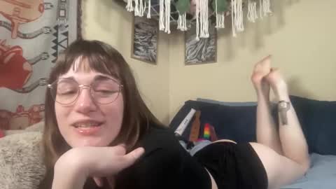 Snapshot of decemberholiday chatting on February 2026 04:24:01 AM decemberholiday online show from February 2026 04:24:01 AM