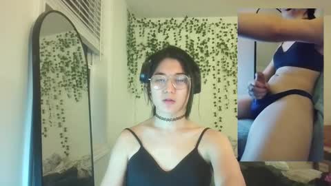 deciduousdoll online show from October 2025 06:08:01 AM