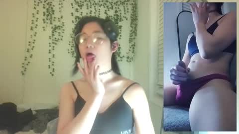 deciduousdoll online show from November 2025 06:49:02 AM