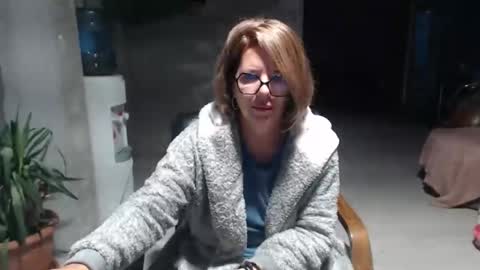 Snapshot of deepintoyourmind chatting on September 2025 04:12:01 AM hi guys i m a cute milf i m here for good time and nice people pls be respectfool and enjoy me online show from September 2025 04:12:01 AM