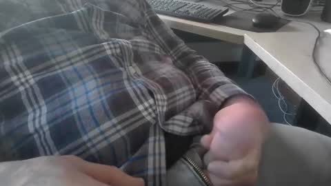 Snapshot of deepstrokes25 chatting on February 2025 05:37:02 PM deepstrokes25 online show from February 2025 05:37:02 PM