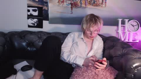 deficitt online show from January 2025 12:33:01 AM