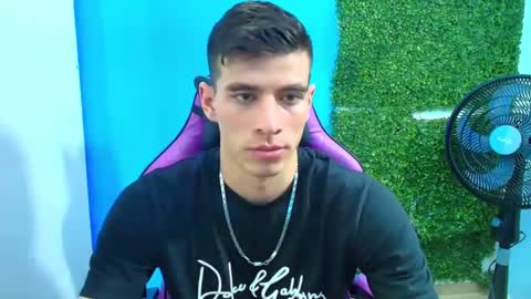 Snapshot of deiby_baby chatting on January 2025 02:04:01 AM DEIBY online show from January 2025 02:04:01 AM