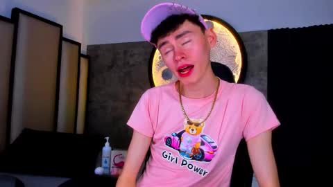 Deivid online show from November 2025 07:58:01 PM