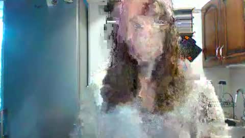 Aurora online show from October 2025 05:36:02 AM