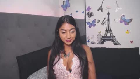 Delilah Blaze online show from October 2025 11:33:01 PM