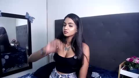 Snapshot of delilah_blazee chatting on April 2026 05:21:01 PM Delilah Blaze online show from April 2026 05:21:01 PM