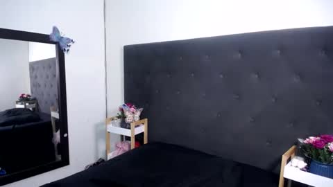 Snapshot of delilah_blazee chatting on May 2026 02:18:02 AM Delilah Blaze online show from May 2026 02:18:02 AM