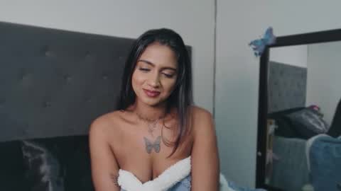 Snapshot of delilah_blazee chatting on June 2026 06:37:02 AM Delilah Blaze online show from June 2026 06:37:02 AM