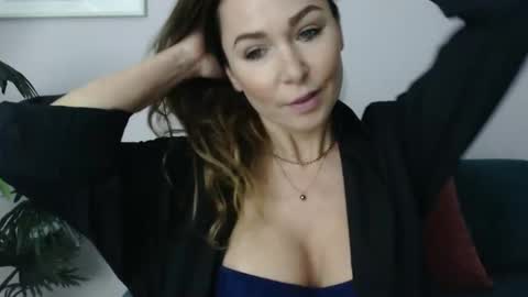 delilah_sweet online show from February 2025 04:41:02 PM