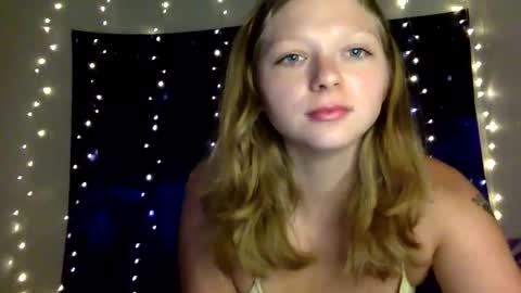 Snapshot of delilalove3412 chatting on May 2026 10:40:02 PM DelilaLove3412 online show from May 2026 10:40:02 PM