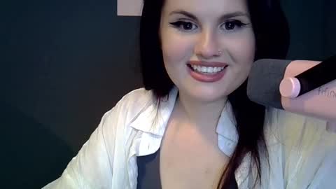 dellacrush_ online show from February 2025 07:14:02 PM