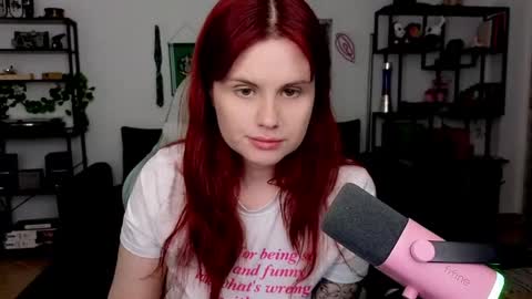 Snapshot of dellacrush_ chatting on May 2026 05:40:02 PM dellacrush_ online show from May 2026 05:40:02 PM