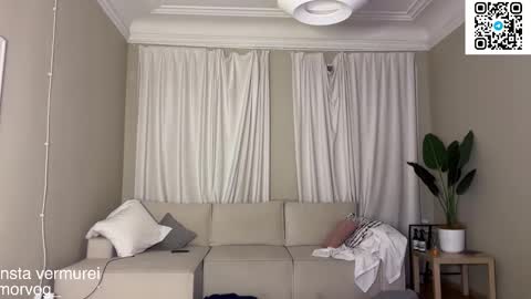 Delora online show from October 2025 09:26:02 PM