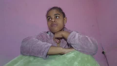 Snapshot of delphineee chatting on May 2026 03:01:02 AM delphine online show from May 2026 03:01:02 AM