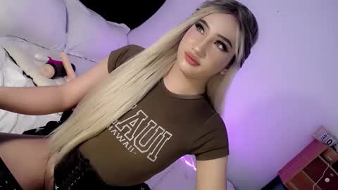 Chesca online show from January 2025 05:44:01 PM