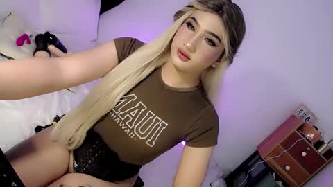 Chesca online show from January 2025 12:10:01 AM