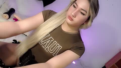 Chesca online show from January 2025 02:51:01 AM