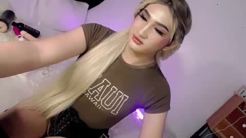 Chesca online show from January 2025 08:22:02 PM