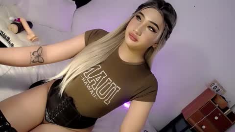 Chesca online show from February 2025 01:27:01 PM