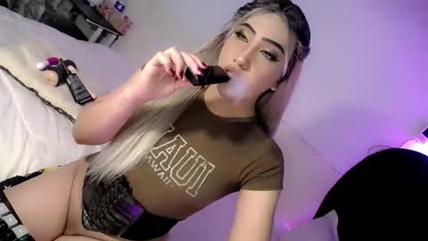 Chesca online show from November 2025 10:03:02 AM