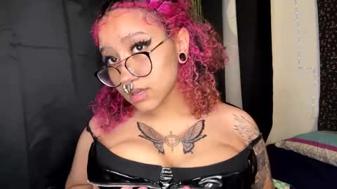 TankinBody online show from February 2025 03:47:02 AM