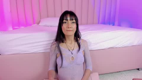 denightjones online show from April 2026 04:06:01 AM