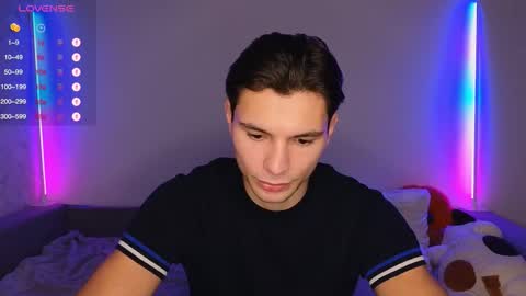 Den online show from December 2025 01:20:02 PM