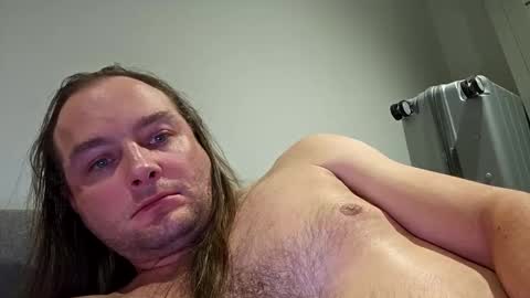 Snapshot of dennis210586 chatting on January 2025 01:09:02 AM dennis210586 online show from January 2025 01:09:02 AM