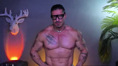 dennis_cox_ online show from December 2025 09:44:02 PM