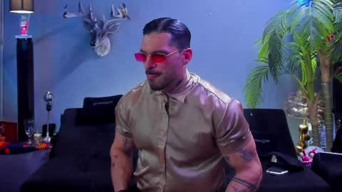 dennis_cox_ online show from June 2026 07:33:02 AM