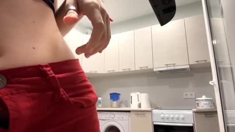 Denni online show from October 2025 03:22:02 PM