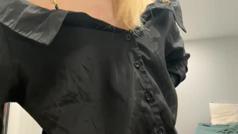 Denni online show from January 2026 05:29:02 PM