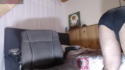 Snapshot of dereck_mills3 chatting on February 2026 02:37:02 AM Dereck Mills3 online show from February 2026 02:37:02 AM