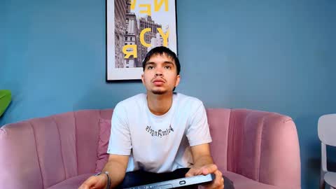 Derek online show from January 2026 07:17:01 PM