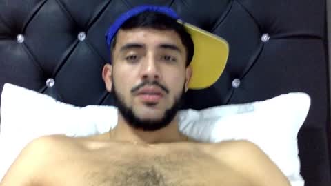 Snapshot of derek_smiith chatting on December 2024 03:10:02 AM Derek smiith online show from December 2024 03:10:02 AM