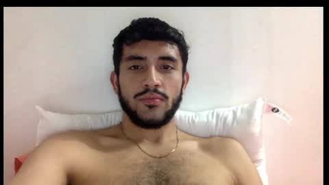 Snapshot of derek_smiith chatting on January 2025 03:58:02 AM Derek smiith online show from January 2025 03:58:02 AM