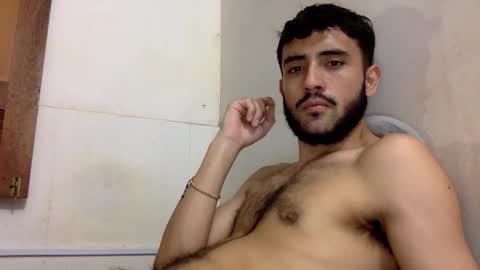 Snapshot of derek_smiith chatting on September 2025 02:11:01 AM Derek smiith online show from September 2025 02:11:01 AM