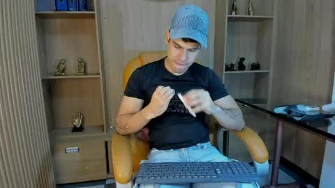 Snapshot of derek_voss chatting on April 2026 11:37:01 AM derek_voss online show from April 2026 11:37:01 AM
