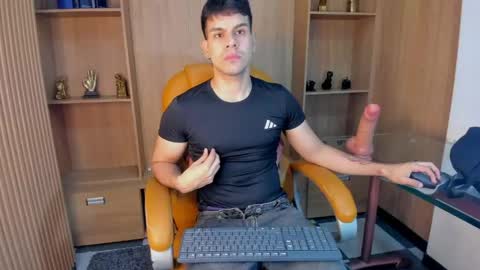 Snapshot of derek_voss chatting on May 2026 01:49:01 PM derek_voss online show from May 2026 01:49:01 PM