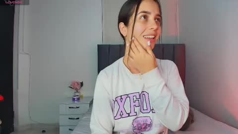 Snapshot of derly_cuervo703031 chatting on October 2025 04:33:01 PM derly_cuervo703031 online show from October 2025 04:33:01 PM