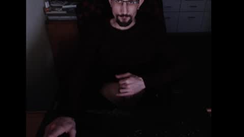 Snapshot of dermattes chatting on December 2024 01:52:02 PM dermattes online show from December 2024 01:52:02 PM