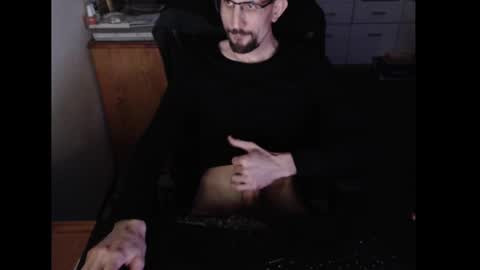 Snapshot of dermattes chatting on March 2025 03:24:01 PM dermattes online show from March 2025 03:24:01 PM