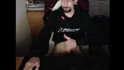 Snapshot of dermattes chatting on November 2025 03:34:02 PM dermattes online show from November 2025 03:34:02 PM